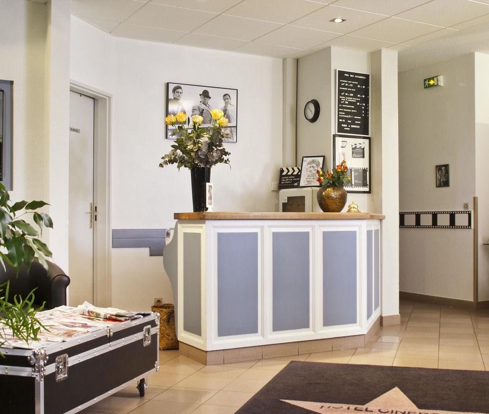Hotel Cinepole - Proche Paris Joinville-le-Pont Buitenkant foto