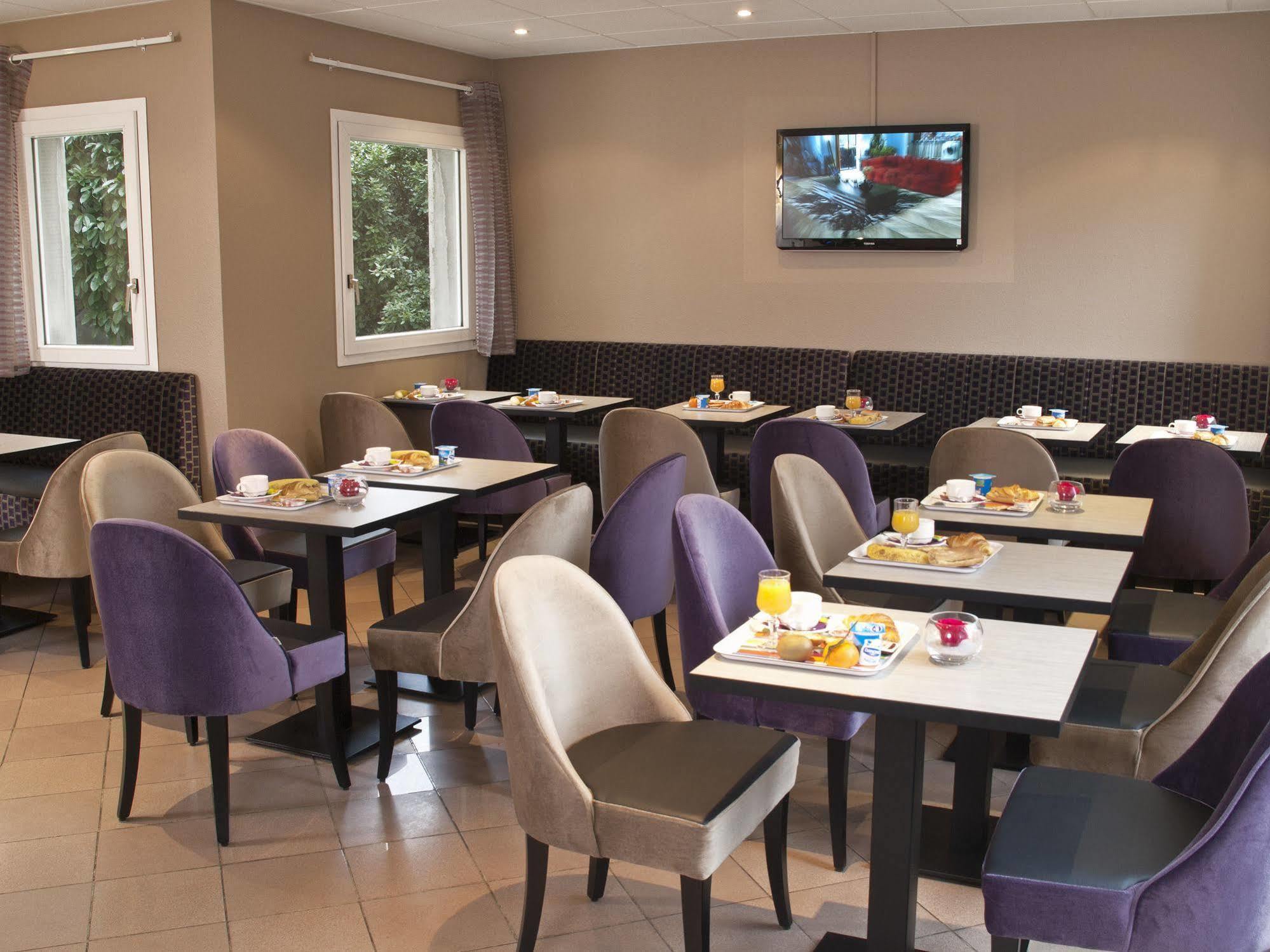 Hotel Cinepole - Proche Paris Joinville-le-Pont Buitenkant foto